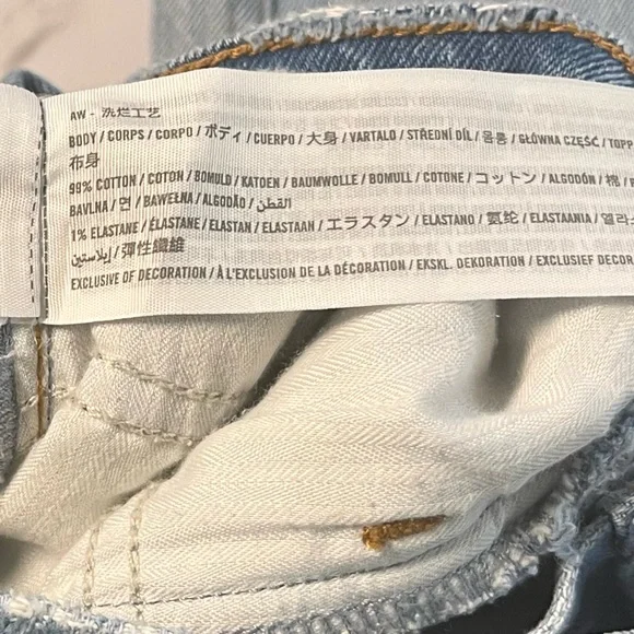 A&F Ultra High Rise The Crop Wide Leg  raw hem Jeans Size 24 - Picture 8 of 12